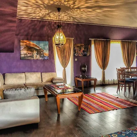 Designer Bohemian Studio Apartment Plovdiv